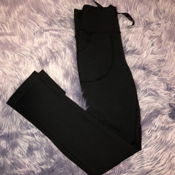 Lululemon Draw String Pants - Picture 5 of 5